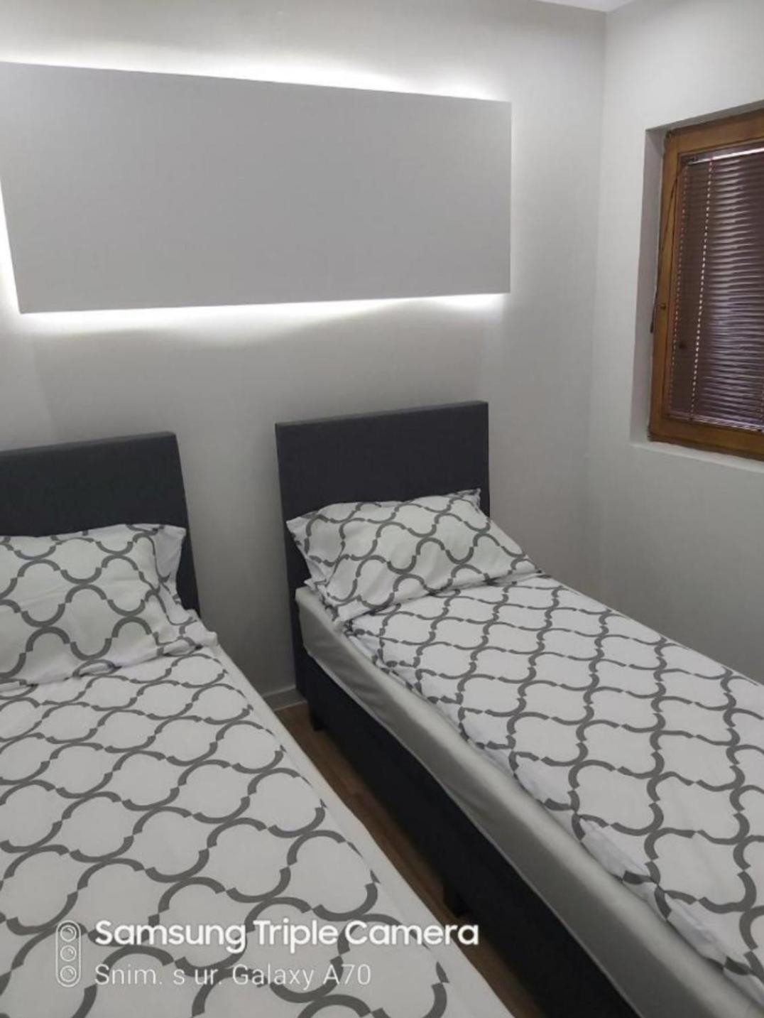 Apartments Natural And Bungalows 2 Sarajevo Phòng bức ảnh