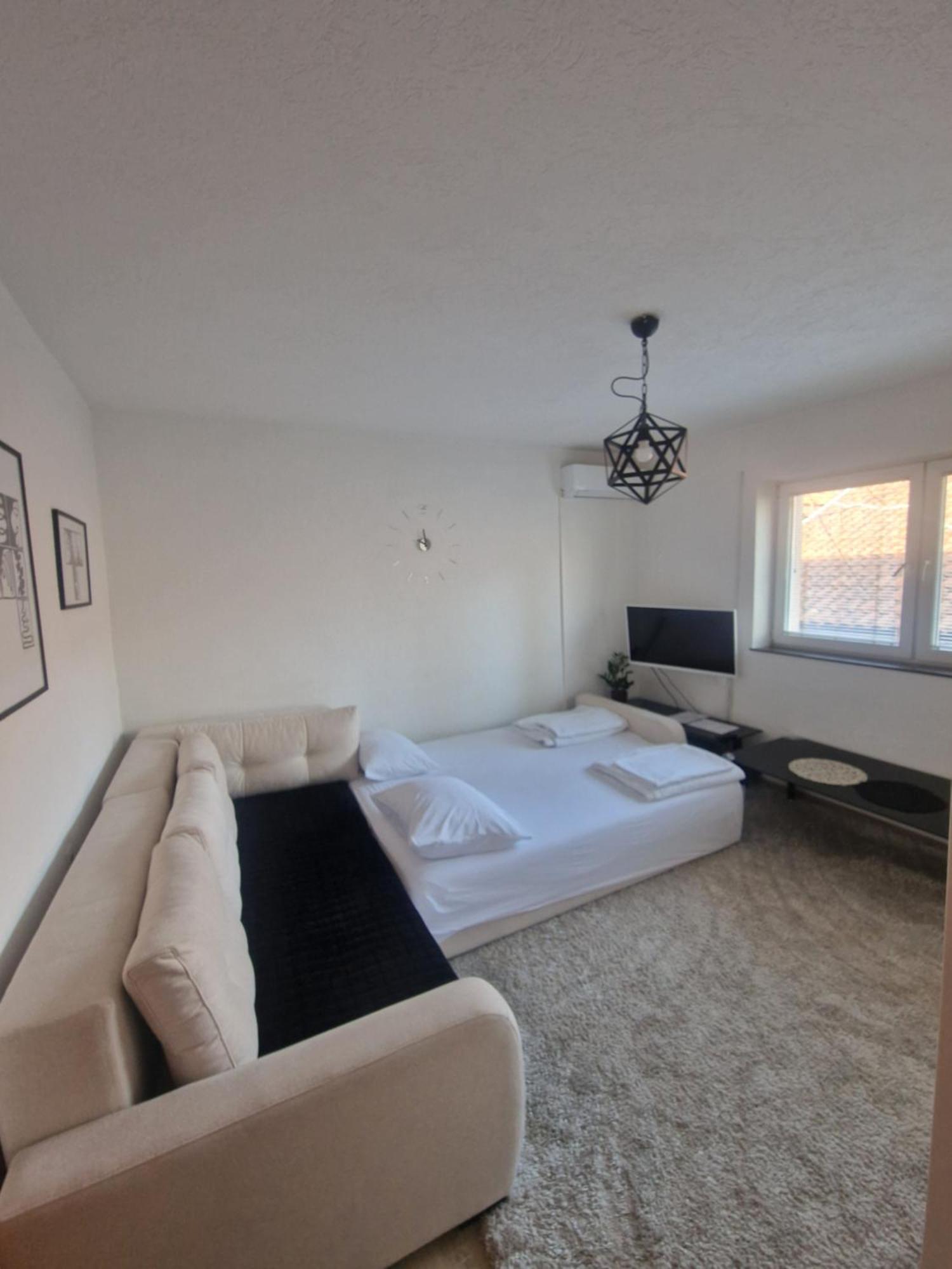Apartments Natural And Bungalows 2 Sarajevo Phòng bức ảnh