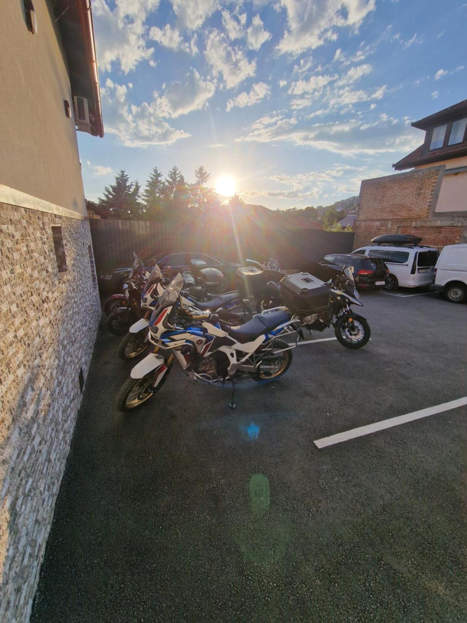 Apartments Natural And Bungalows 2 Sarajevo Ngoại thất bức ảnh